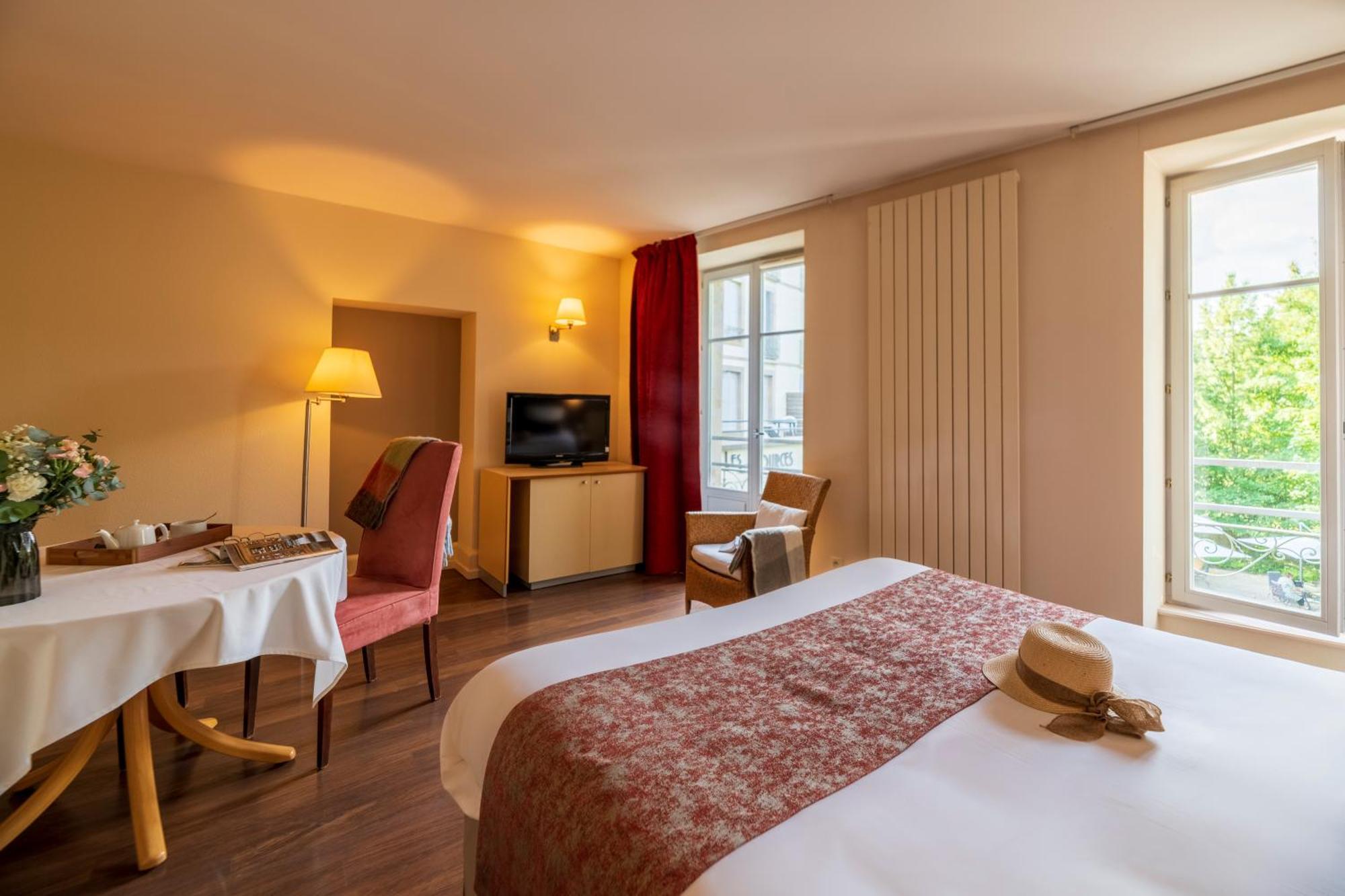 Hotel Cerise - Les Sources Luxeuil-Les-Bains Exteriér fotografie